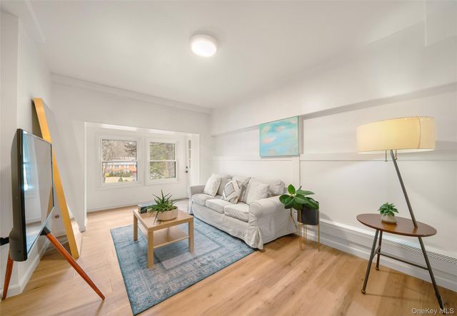 57 Virginia Lane, Thornwood, NY 10594