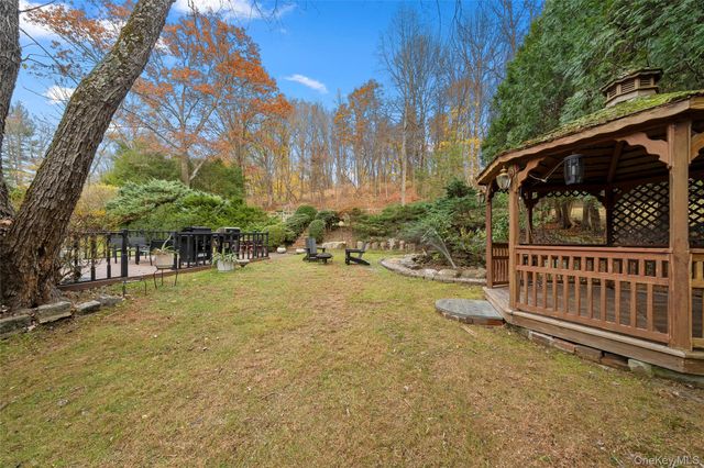 57 Virginia Lane, Thornwood, NY 10594