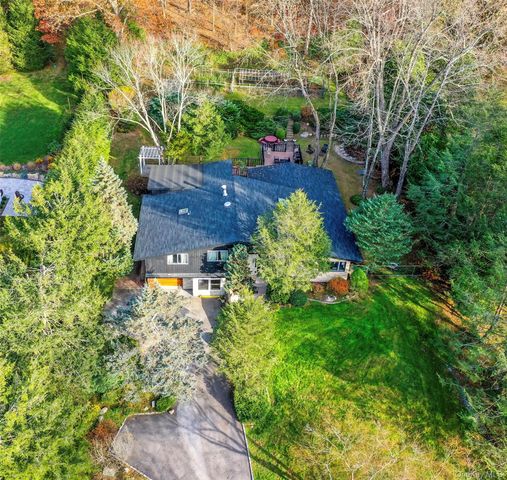 57 Virginia Lane, Thornwood, NY 10594