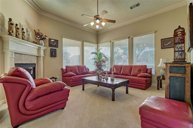50 Fair Oak Street, Montgomery, TX 77356