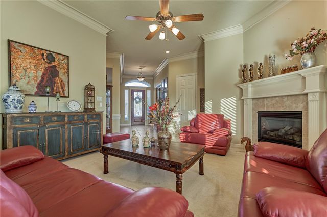 50 Fair Oak Street, Montgomery, TX 77356