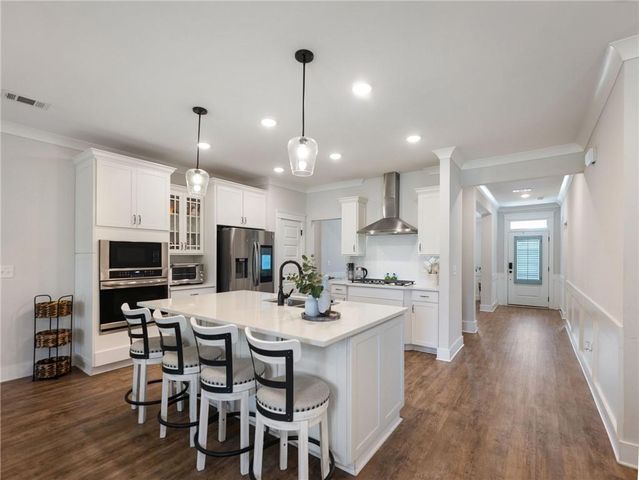 6940 Manchester Drive, Flowery Branch, GA 30542