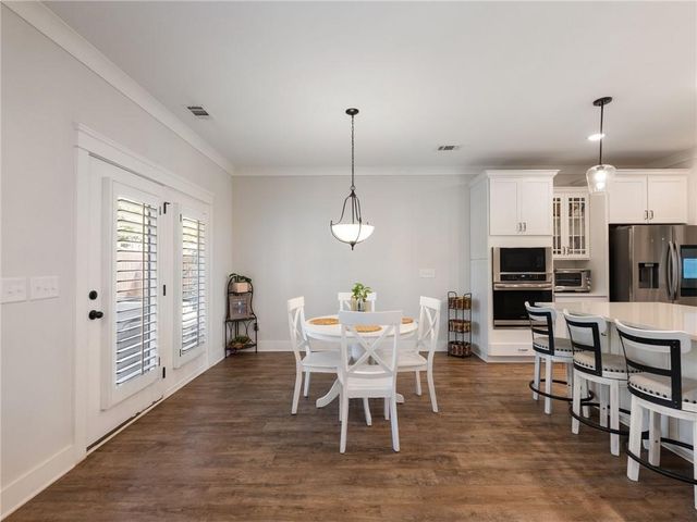 6940 Manchester Drive, Flowery Branch, GA 30542