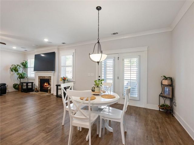 6940 Manchester Drive, Flowery Branch, GA 30542