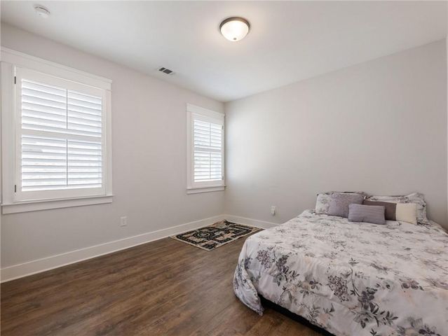 6940 Manchester Drive, Flowery Branch, GA 30542