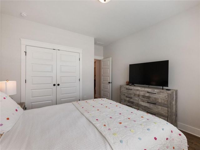 6940 Manchester Drive, Flowery Branch, GA 30542