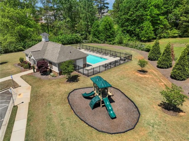 6940 Manchester Drive, Flowery Branch, GA 30542