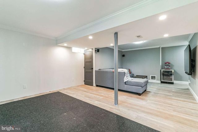 1006 LINDEN AVE, Chester Springs, PA 19425