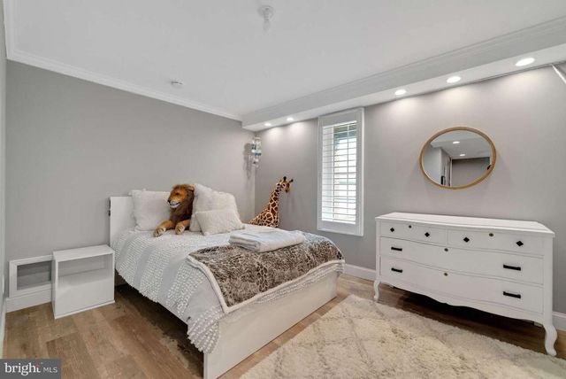 1006 LINDEN AVE, Chester Springs, PA 19425