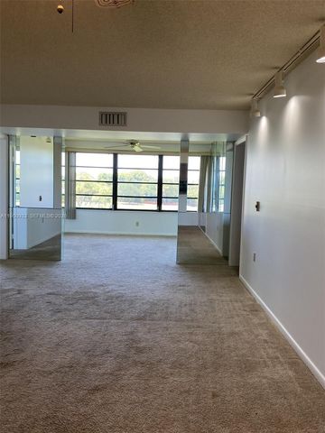 3521 Village Boulevard 405, West Palm Beach, FL 33409