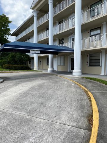 3521 Village Boulevard 405, West Palm Beach, FL 33409