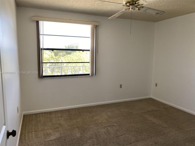 3521 Village Boulevard 405, West Palm Beach, FL 33409