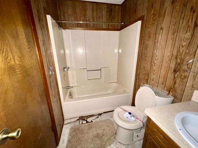11537 Violet Rd, Ore City, TX 75683