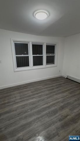 101 Garside Street, Newark, NJ 07104