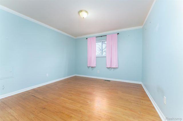 1243 Blue Heron Drive, Highland Charter Township, MI 48357