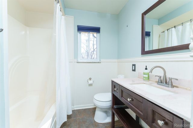 1243 Blue Heron Drive, Highland Charter Township, MI 48357