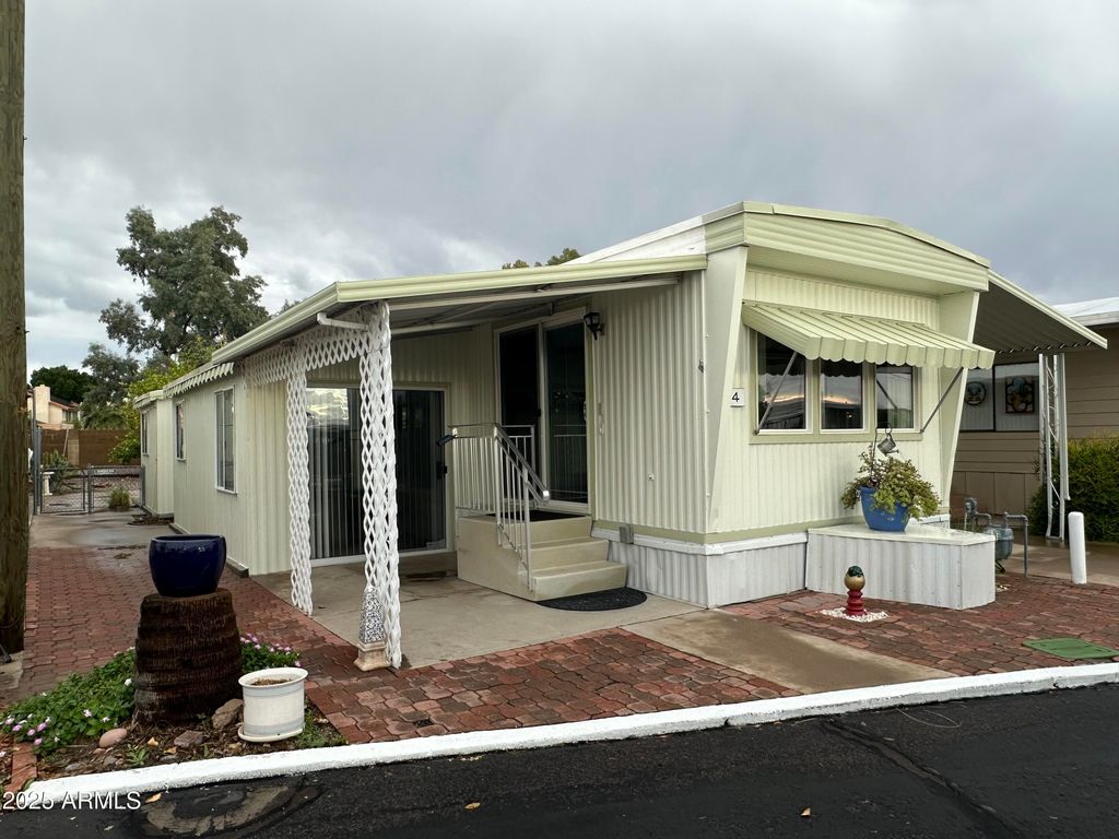 2528 E MCKELLIPS Road 74, Mesa, AZ 85213