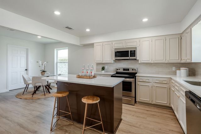 10234 Deermont Trail, Dallas, TX 75243