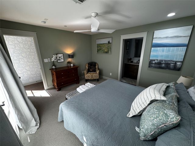 1019 BISHOP Avenue B, Dallas, TX 75208