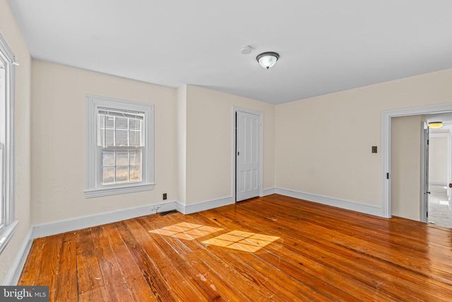 14 CHURCH ST, Chesterfield, NJ 08515