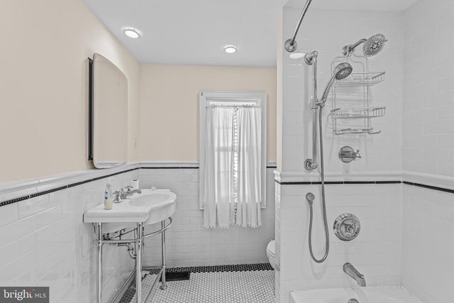 14 CHURCH ST, Chesterfield, NJ 08515