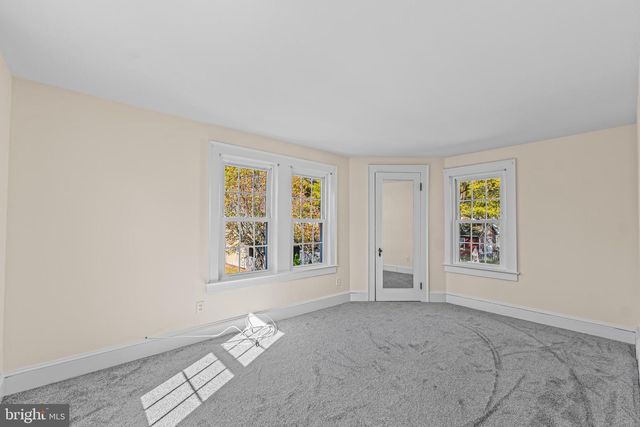 14 CHURCH ST, Chesterfield, NJ 08515