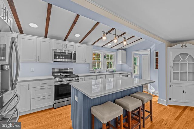 14 CHURCH ST, Chesterfield, NJ 08515