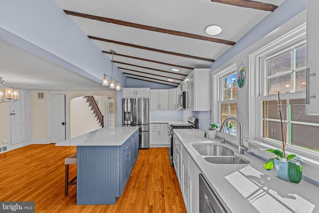 14 CHURCH ST, Chesterfield, NJ 08515