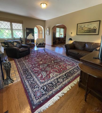 4308 Schulte Drive, Cincinnati, OH 45205
