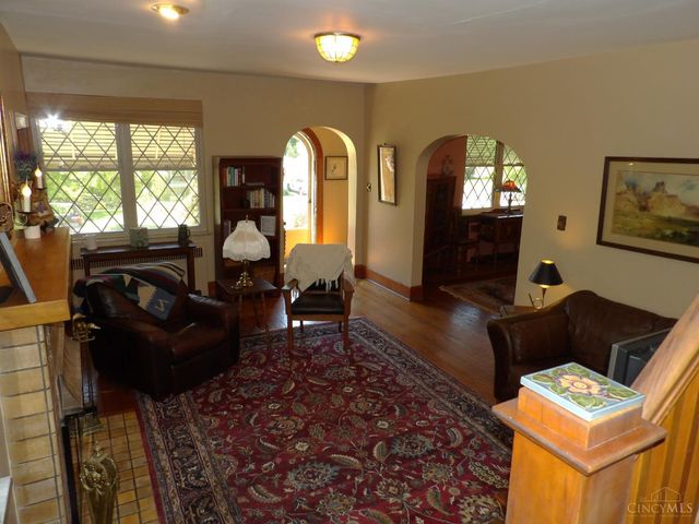 4308 Schulte Drive, Cincinnati, OH 45205