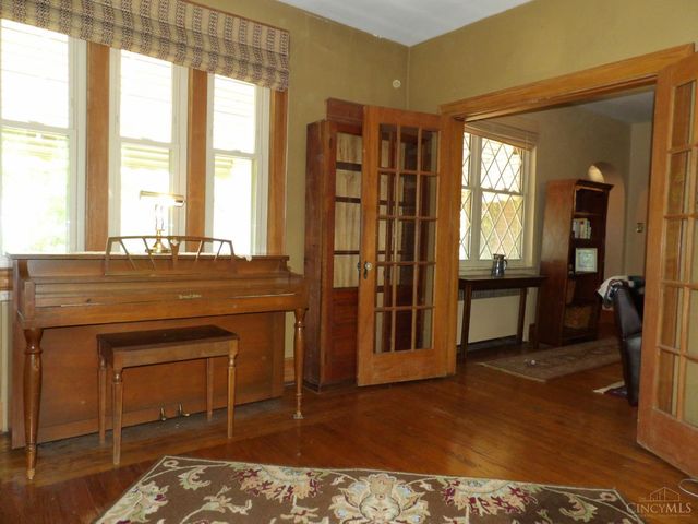 4308 Schulte Drive, Cincinnati, OH 45205