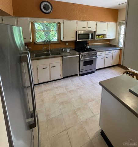4308 Schulte Drive, Cincinnati, OH 45205