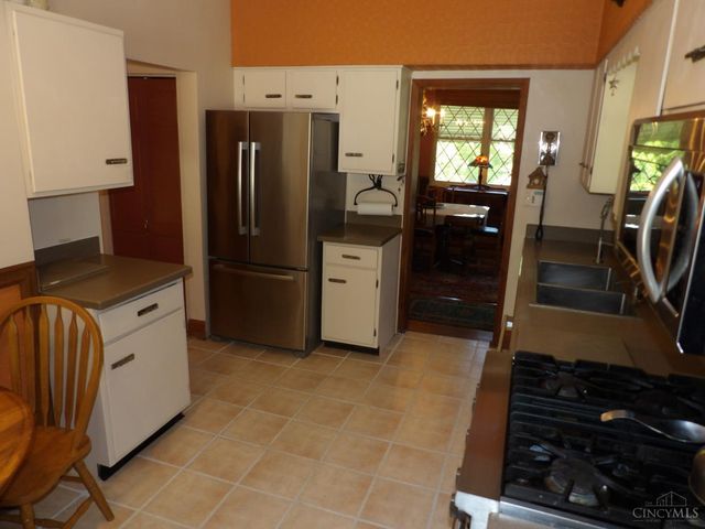4308 Schulte Drive, Cincinnati, OH 45205