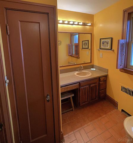 4308 Schulte Drive, Cincinnati, OH 45205