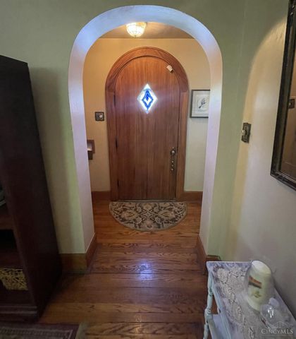 4308 Schulte Drive, Cincinnati, OH 45205
