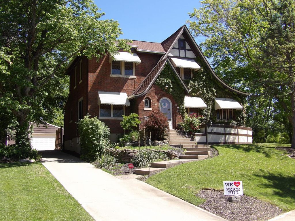 4308 Schulte Drive, Cincinnati, OH 45205