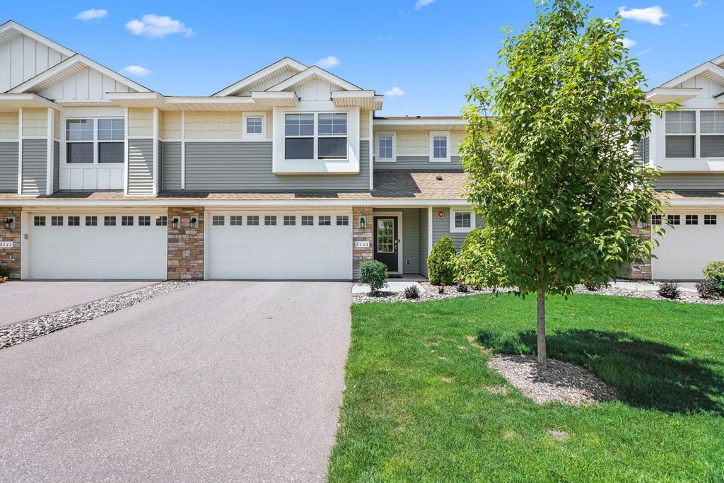 2113 Bay Drive, Lino Lakes, MN 55038
