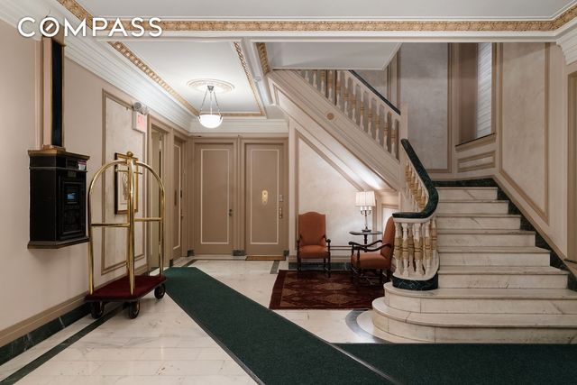 885 W End Ave Apt 8A, New York City, NY 10025