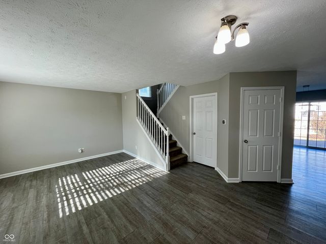 14446 Chapelwood Lane, Fishers, IN 46037