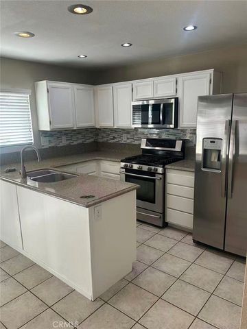 15865 Flamingo Drive, Fontana, CA 92337