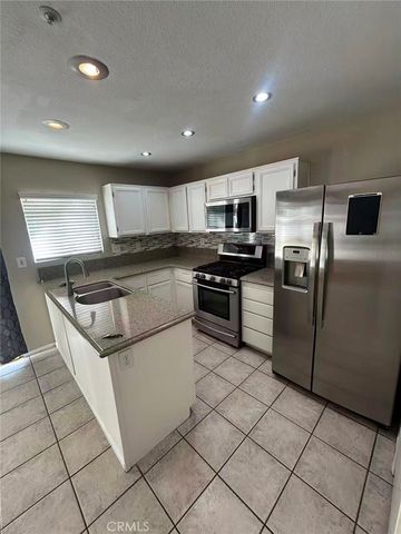 15865 Flamingo Drive, Fontana, CA 92337
