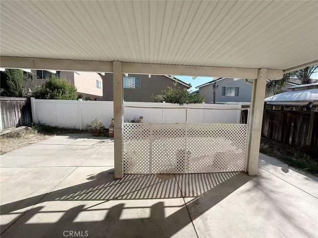 15865 Flamingo Drive, Fontana, CA 92337