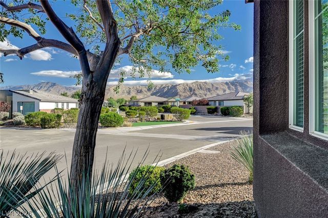 4829 East Beacon Ridge Drive, Pahrump, NV 89061