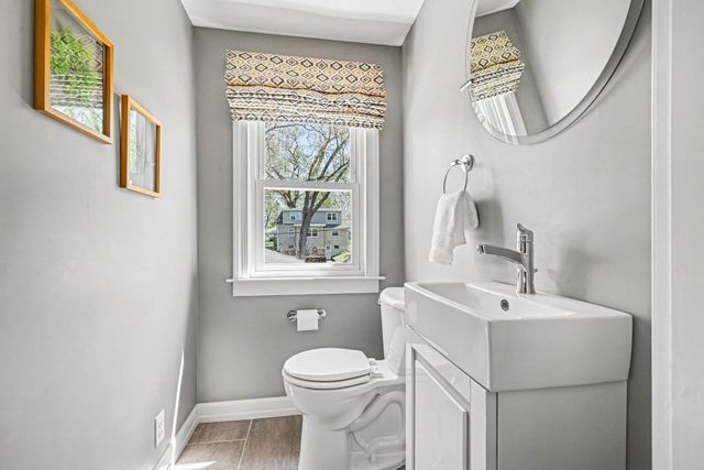 3517 Zinran Avenue S, Saint Louis Park, MN 55426