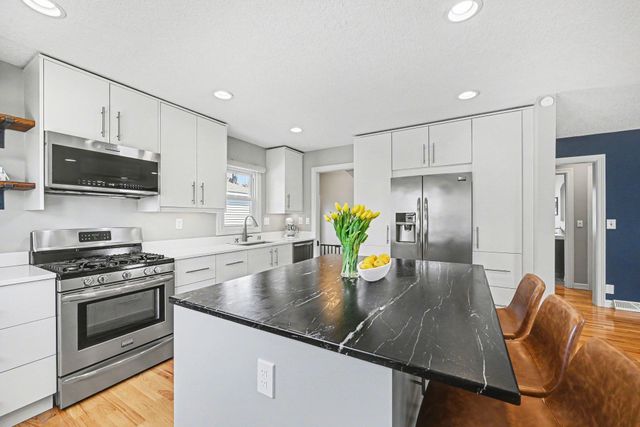 3517 Zinran Avenue S, Saint Louis Park, MN 55426