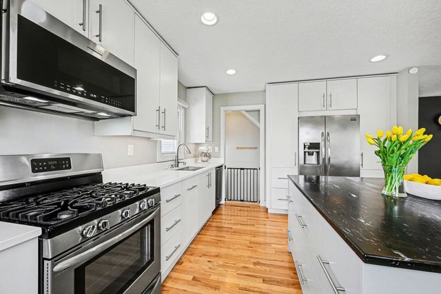 3517 Zinran Avenue S, Saint Louis Park, MN 55426