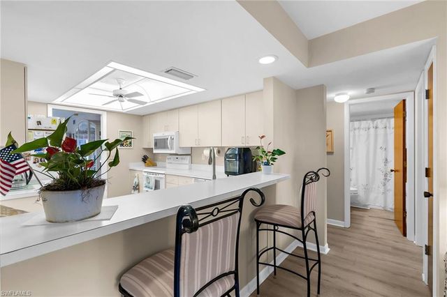 610 Victoria DR # 101C, Cape Coral, FL 33904