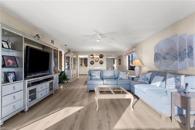 610 Victoria DR # 101C, Cape Coral, FL 33904