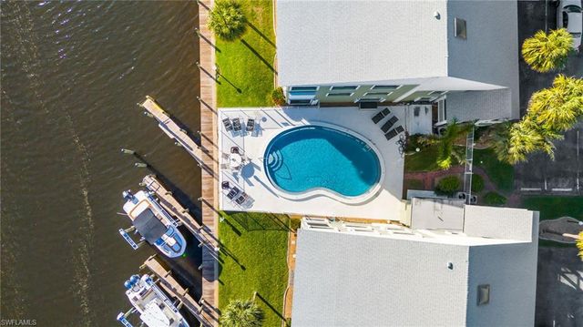 610 Victoria DR # 101C, Cape Coral, FL 33904