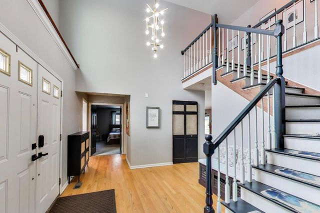 673 N NEWKIRK Lane, Palatine, IL 60074